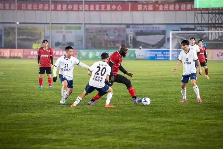 中超联赛：武汉三镇 VS 长春亚泰